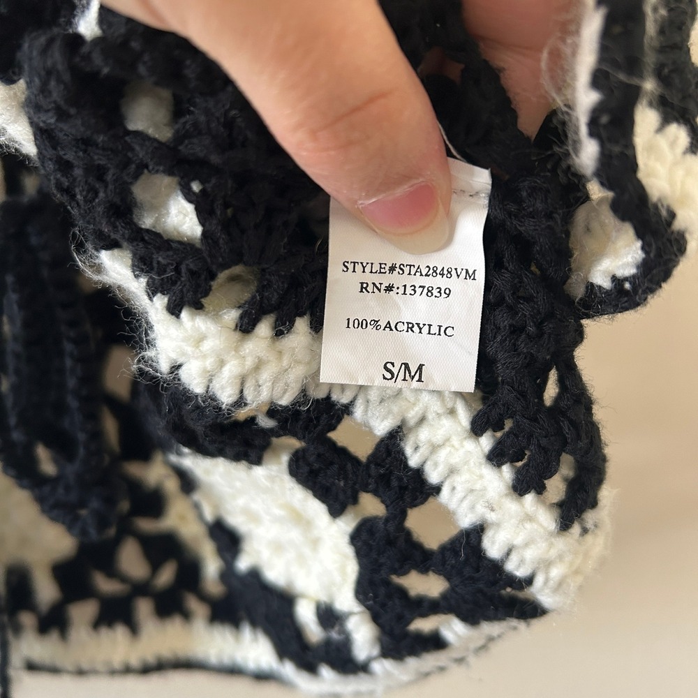 Dreamers by Debut Black White Daisy Flower Crochet‎ Vest Boho festival S/M - Picture 8 of 8